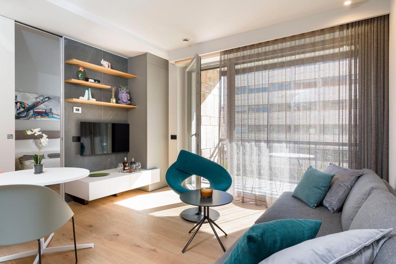 Aera Luxury Suites - 303 304 305 Catania Esterno foto